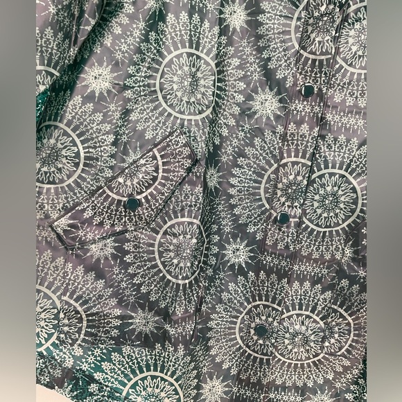 Free People Packable Green Geometric Full-Zip Raincoat Size XS/S - Picture 5 of 11